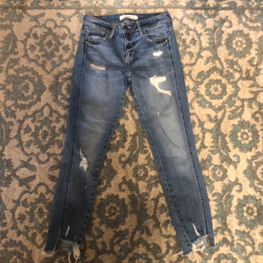Hidden jeans light wash skinnies